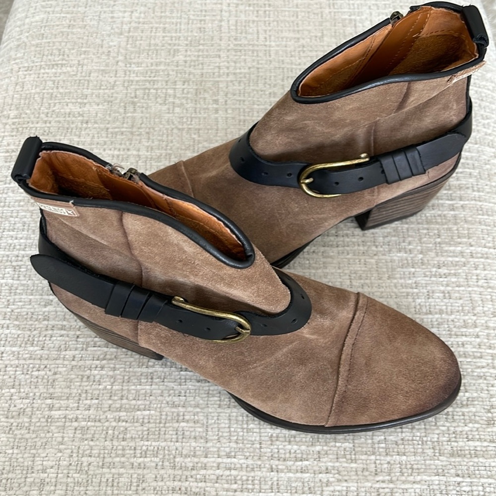 Pikolinos NWOT Ankle Boots Suede/Leather Brown/Black Brass Buckle Size 39